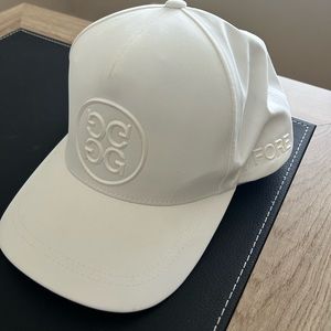 Men’s white G Fore athletic golf hat. Gently used, looks like new.